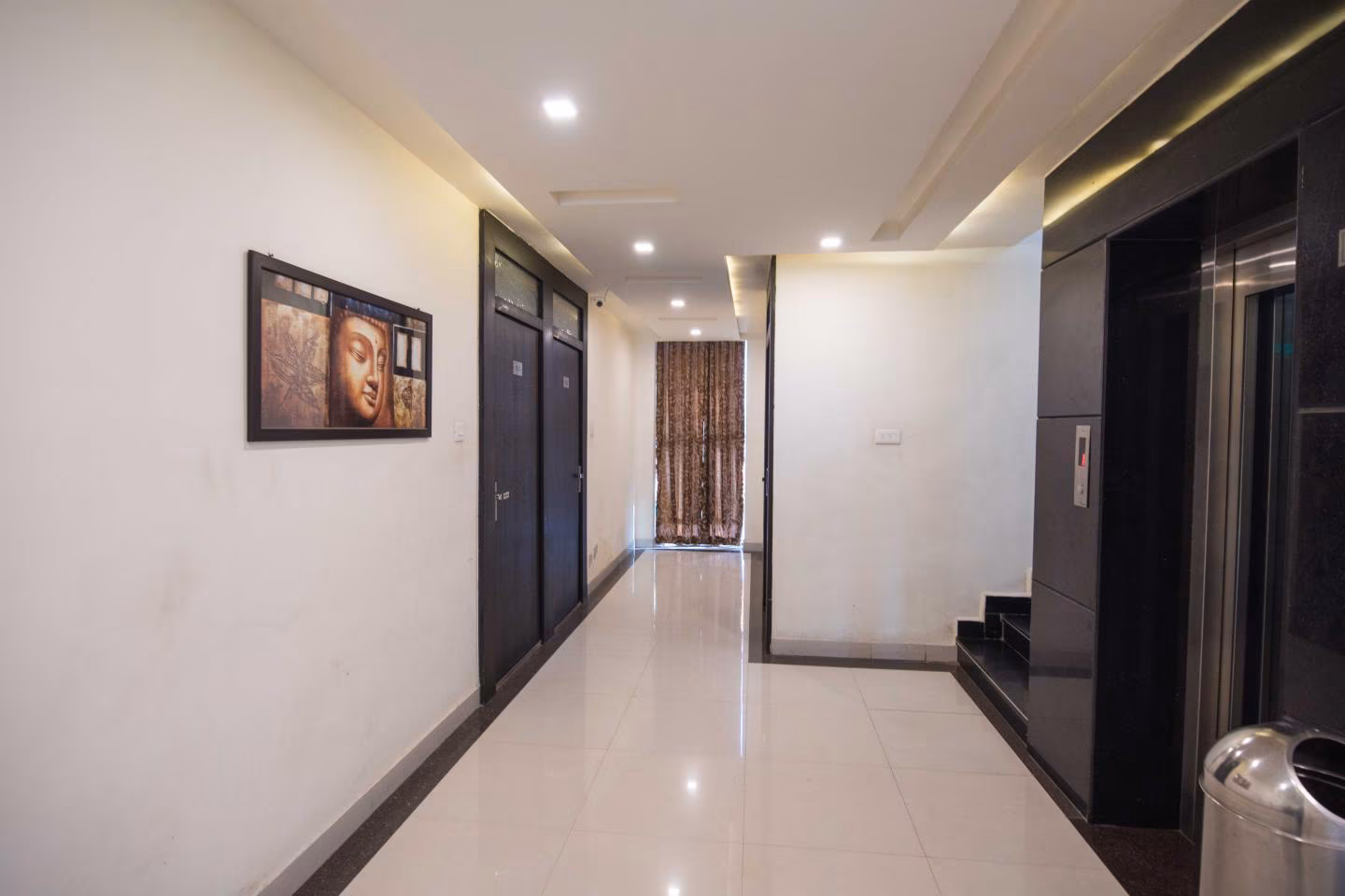 Suite Interior